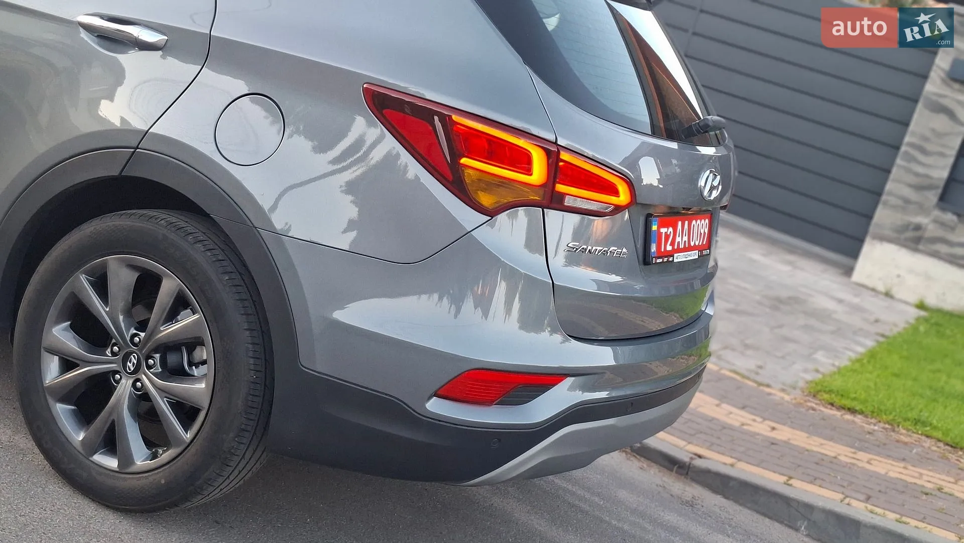 2017 Hyundai Santa Fe - мініатюра 19