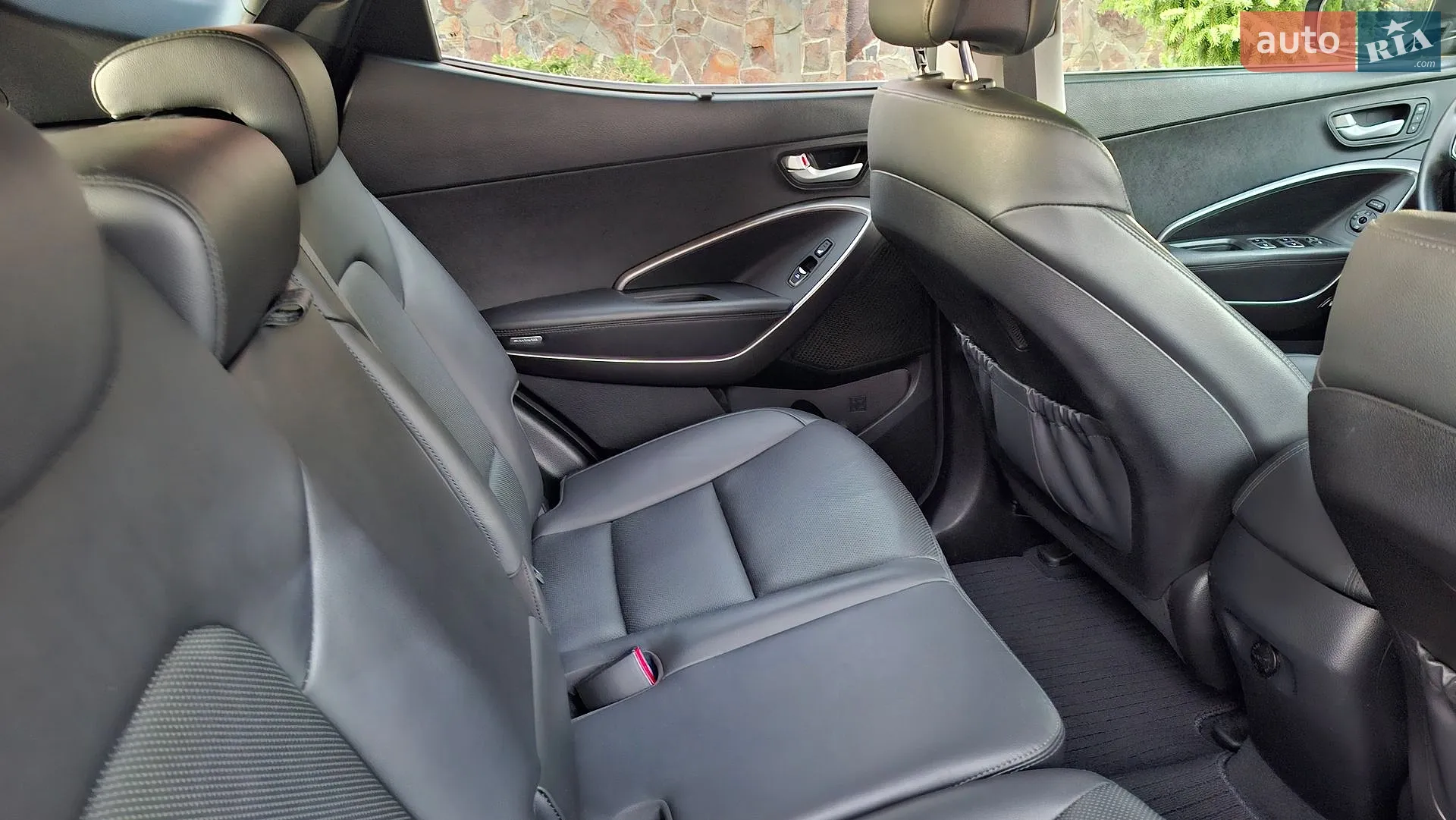 2017 Hyundai Santa Fe - мініатюра 28