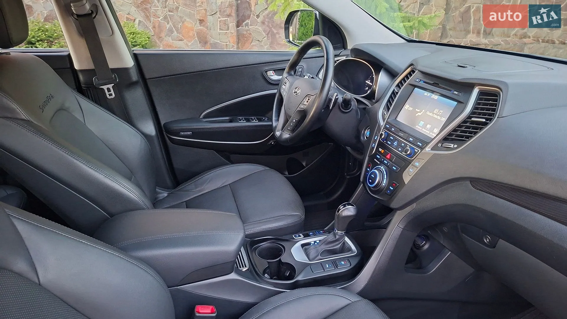 2017 Hyundai Santa Fe - мініатюра 27