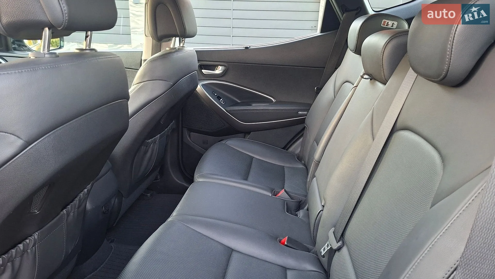 2017 Hyundai Santa Fe - мініатюра 32