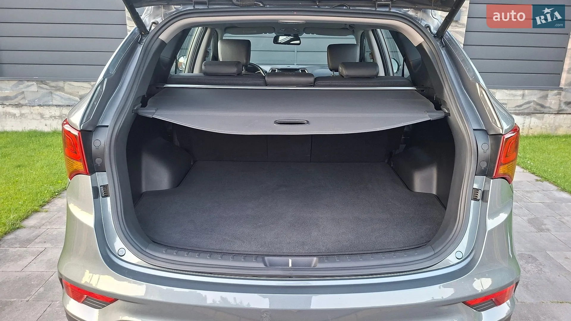 2017 Hyundai Santa Fe - мініатюра 38