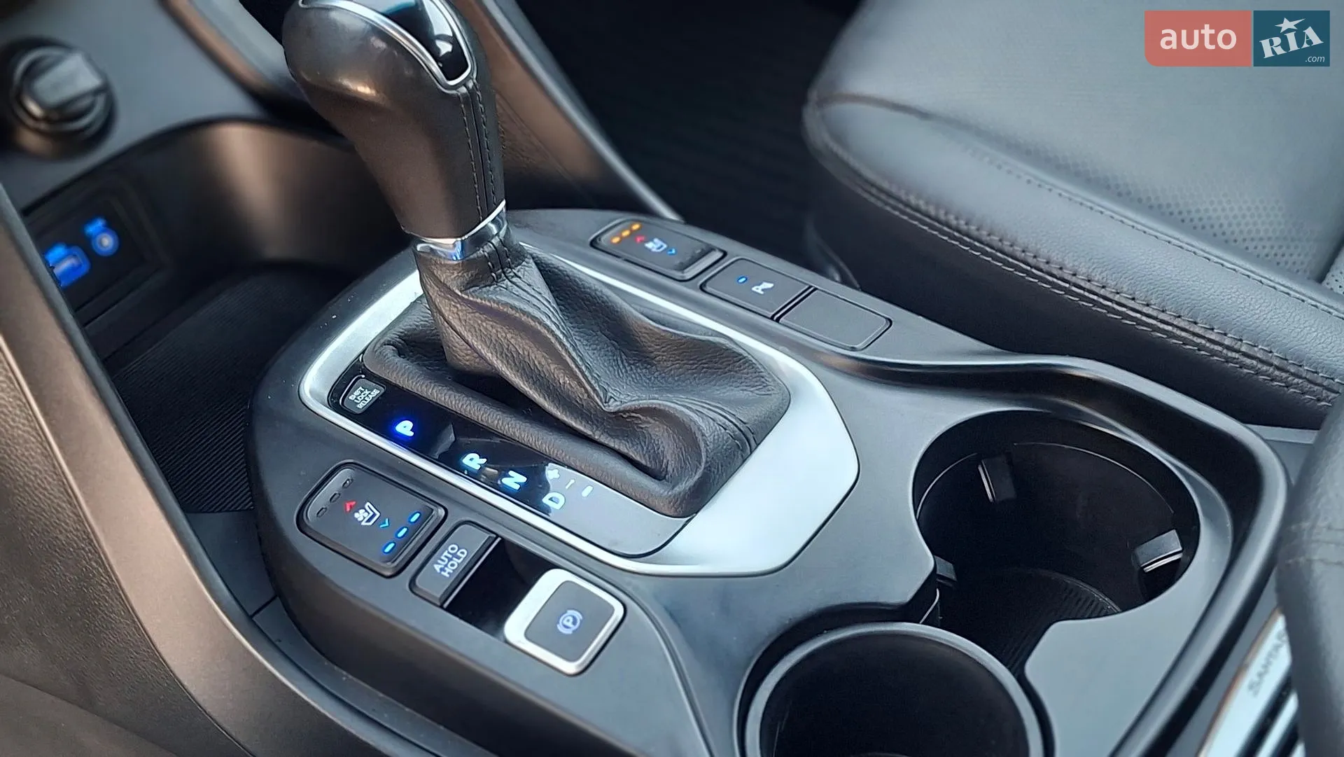 2017 Hyundai Santa Fe - мініатюра 46