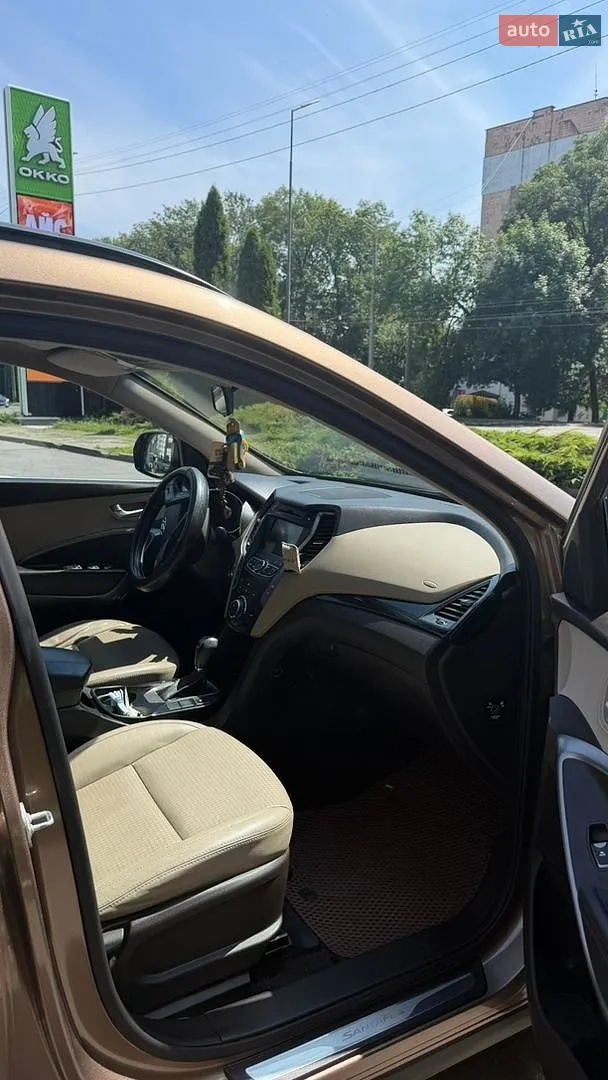 2014 Hyundai Santa Fe - мініатюра 9