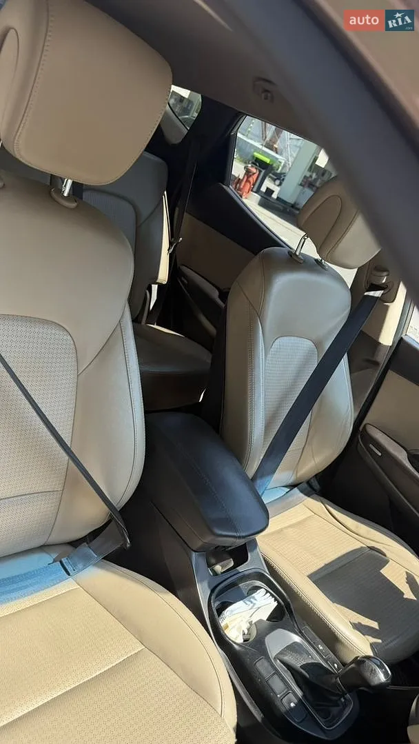 2014 Hyundai Santa Fe - мініатюра 10