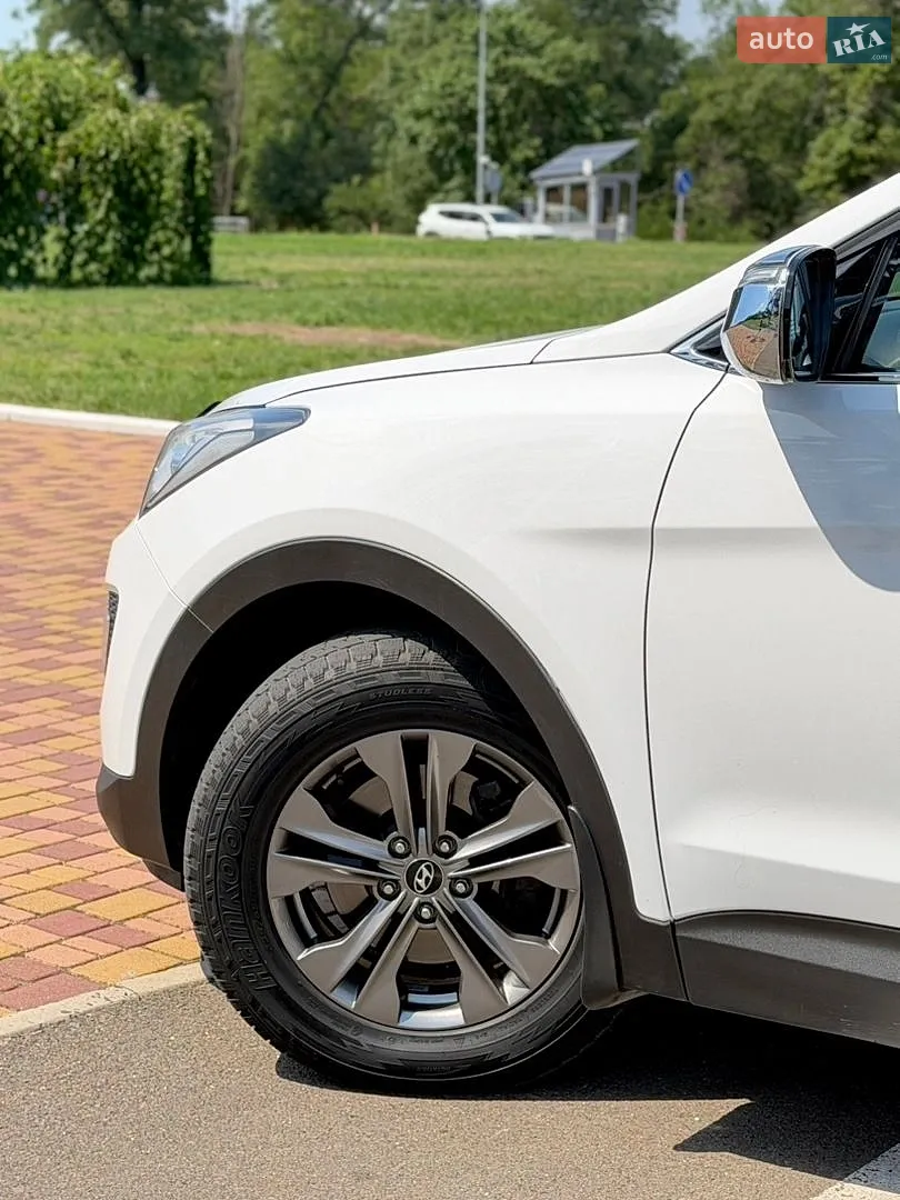 2012 Hyundai Santa Fe - мініатюра 13