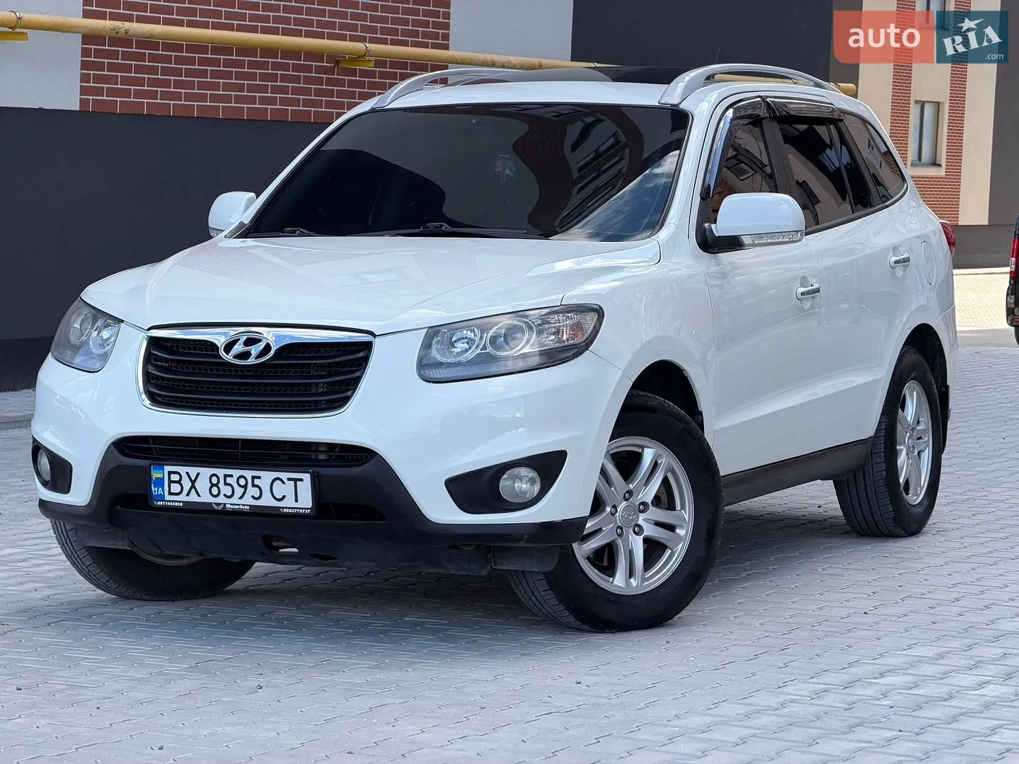 2011 Hyundai Santa Fe - мініатюра 2
