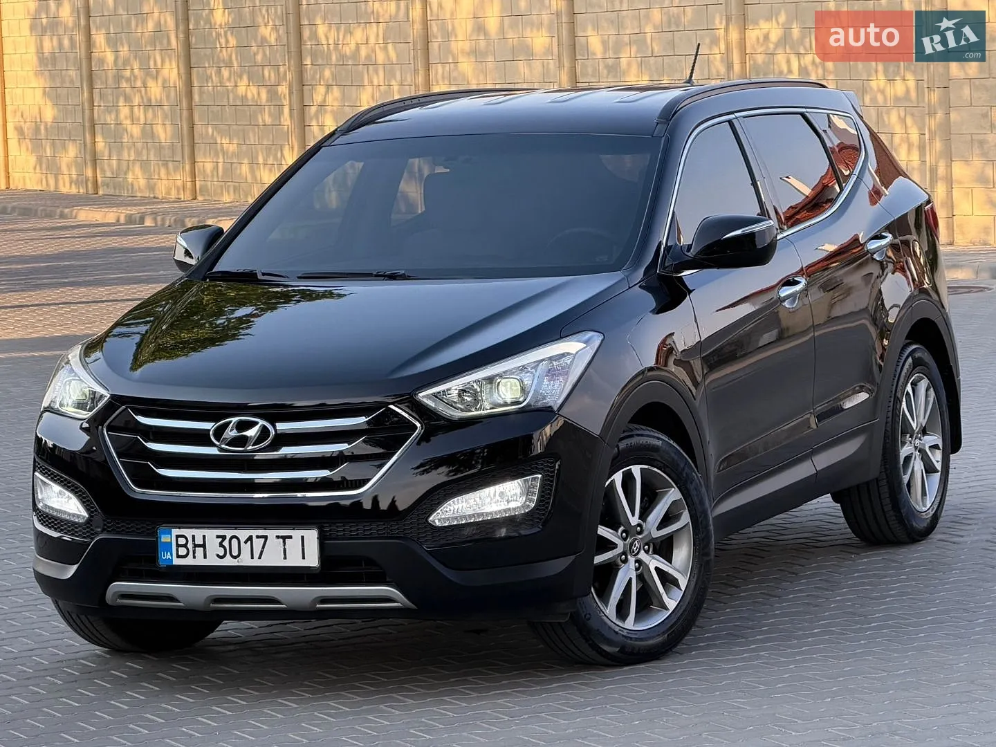 Hyundai Santa FE 2013 VIN KMHST81XDEU240839 фото оголошення 3 з 65