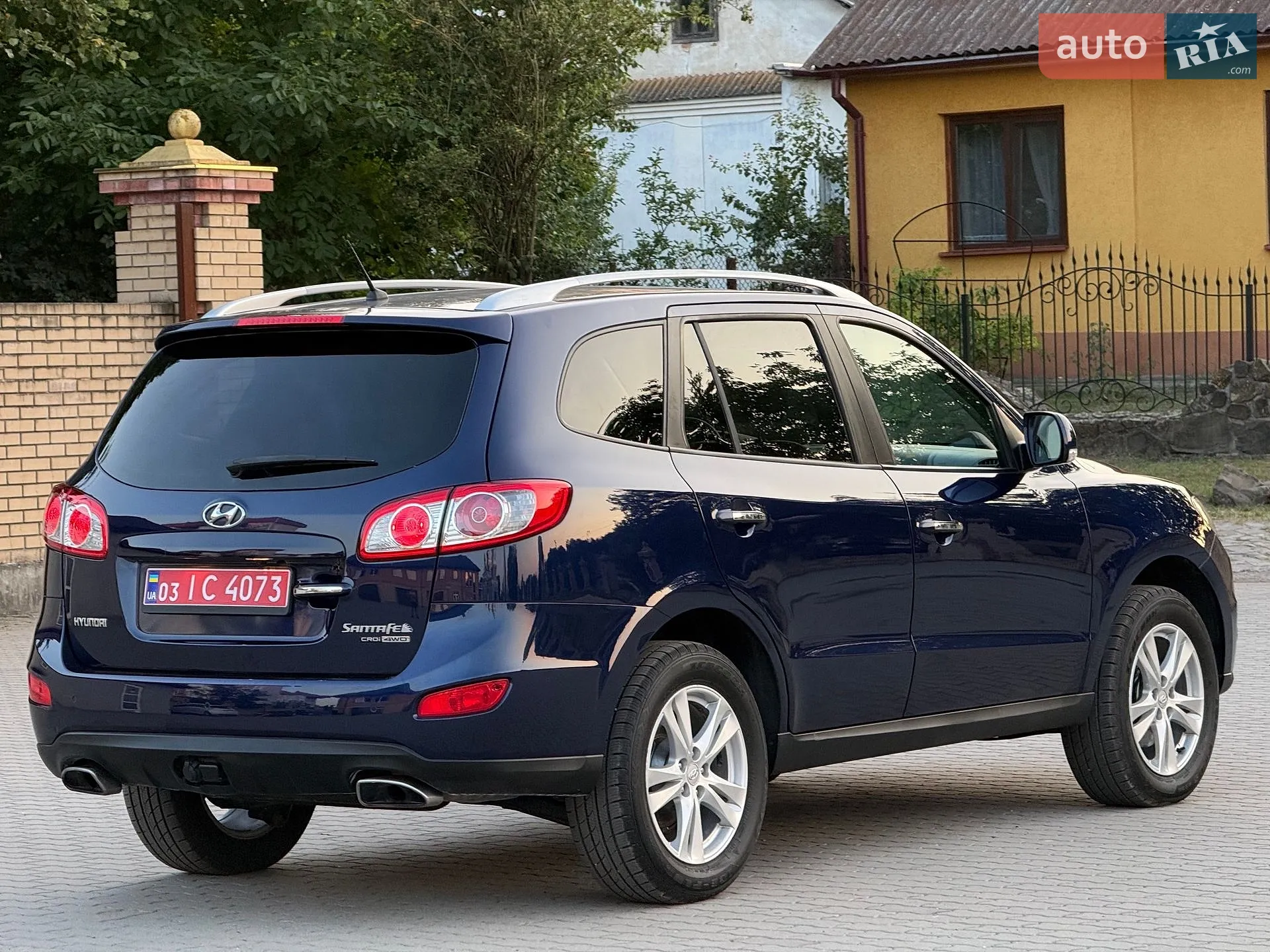 2010 Hyundai Santa Fe - мініатюра 9