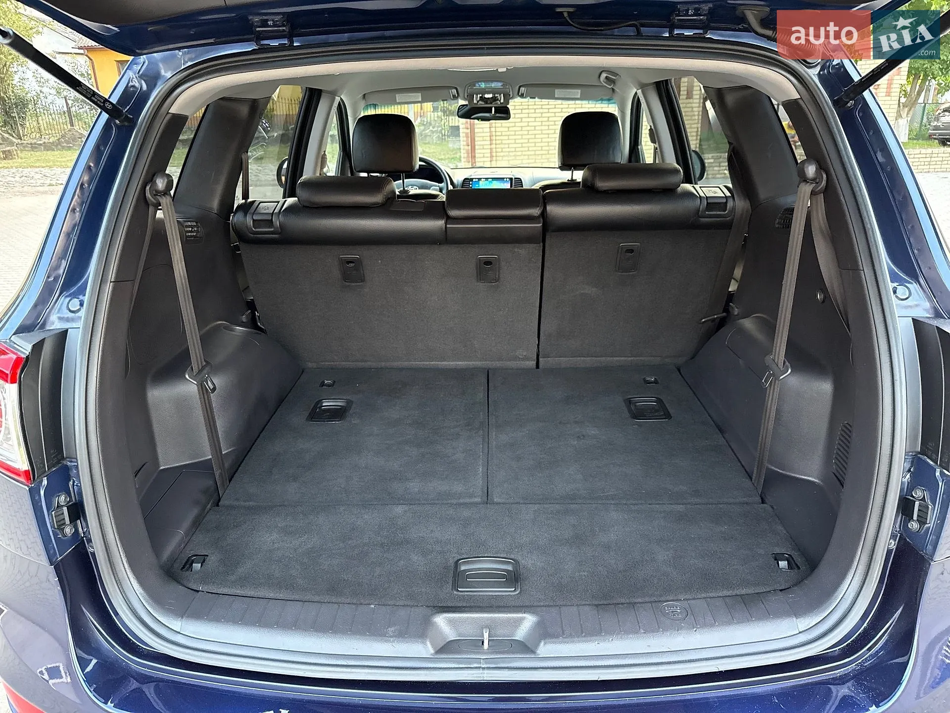 2010 Hyundai Santa Fe - мініатюра 37
