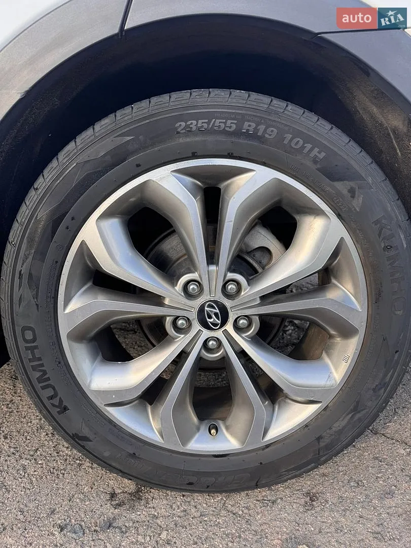 2013 Hyundai Santa Fe - мініатюра 16