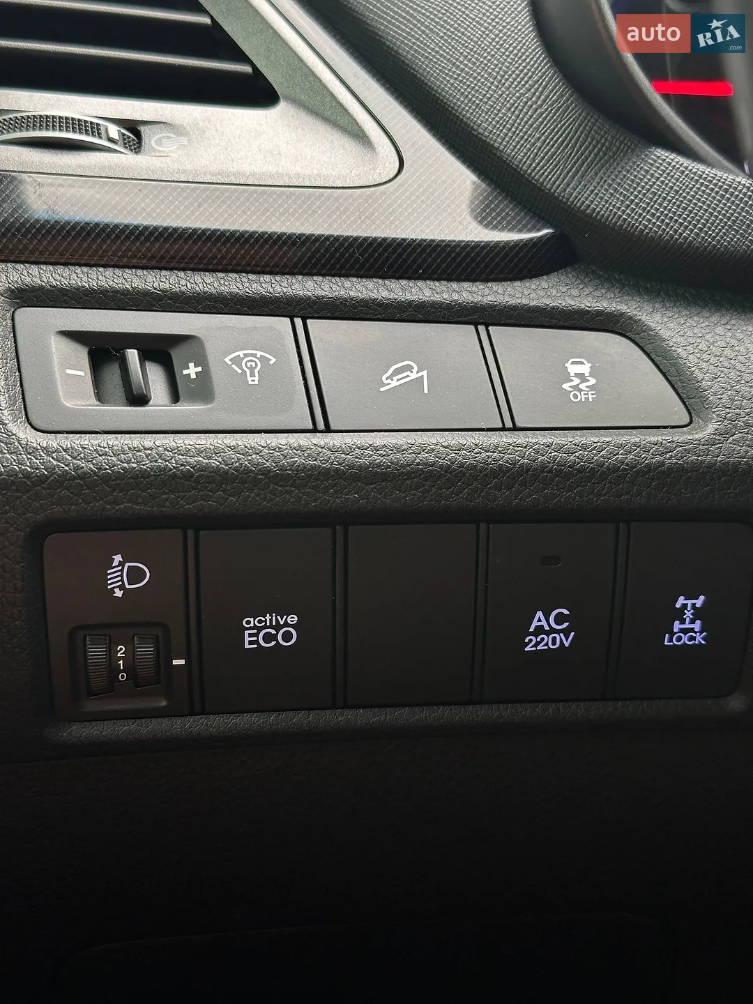 2013 Hyundai Santa Fe - мініатюра 31