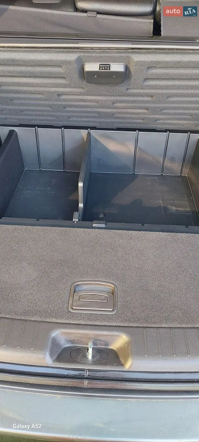 2010 Hyundai Santa Fe - мініатюра 23