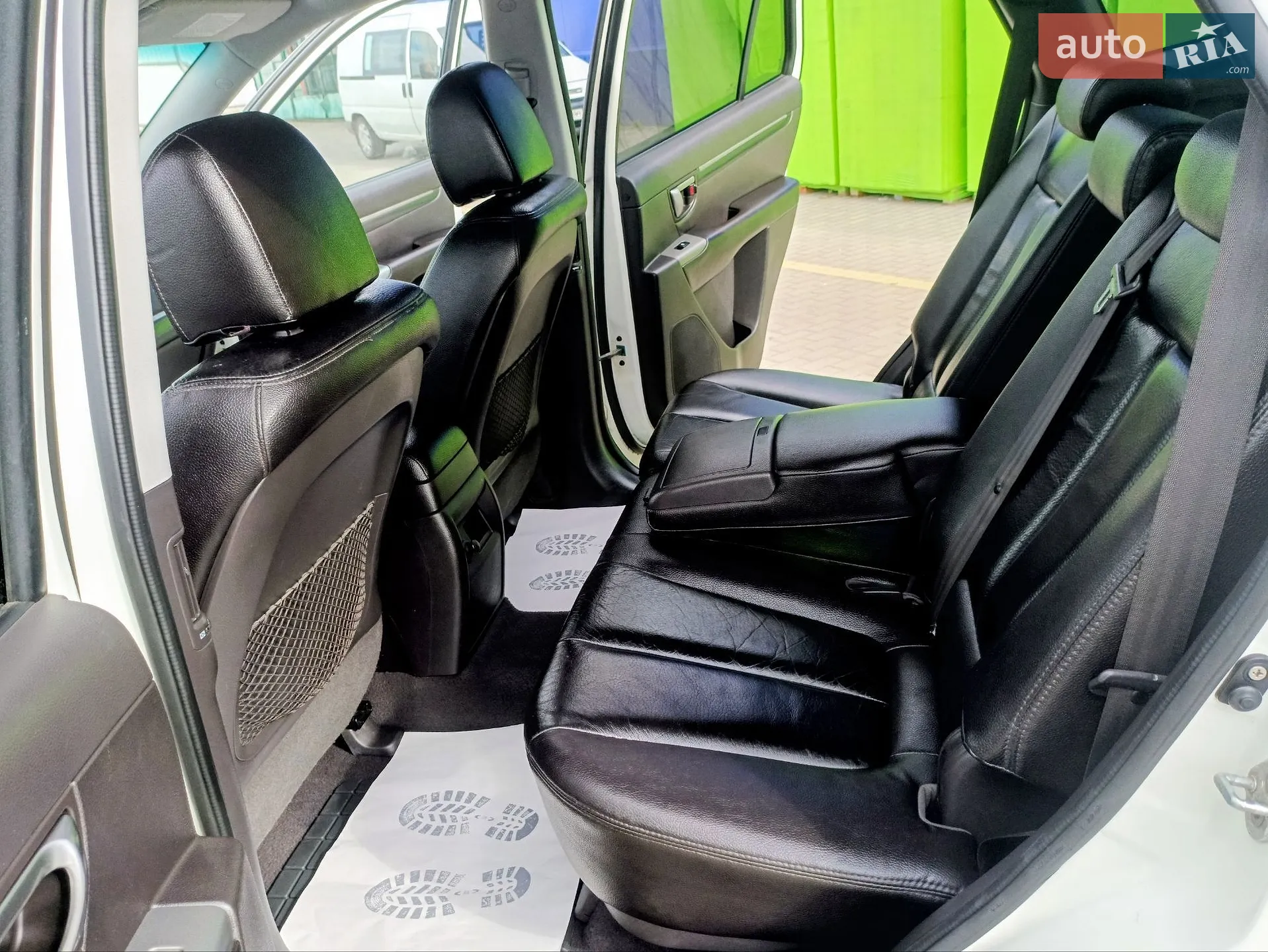 2010 Hyundai Santa Fe - мініатюра 21