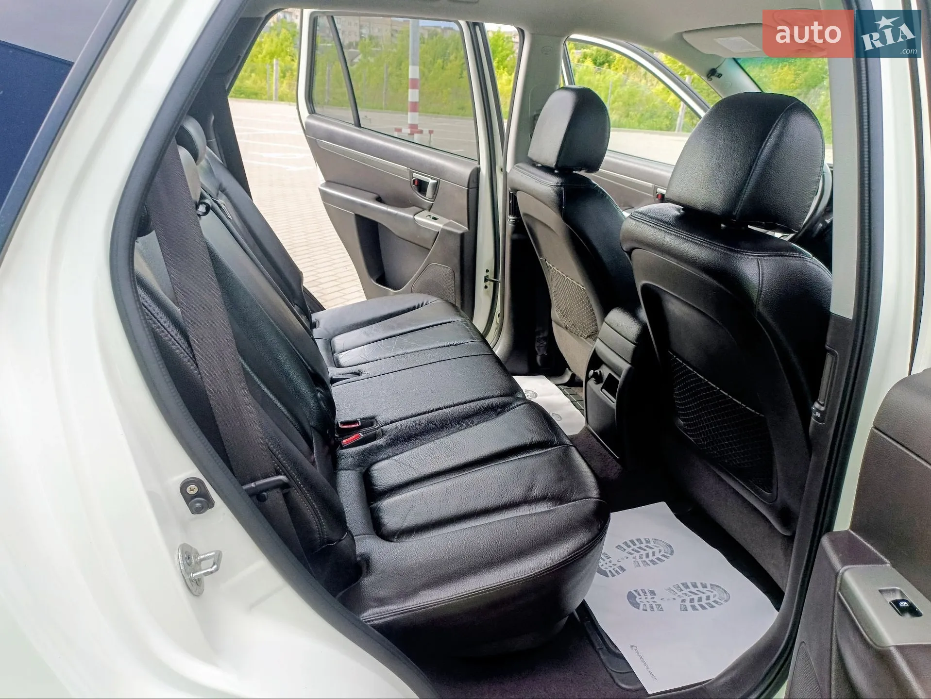 2010 Hyundai Santa Fe - мініатюра 22