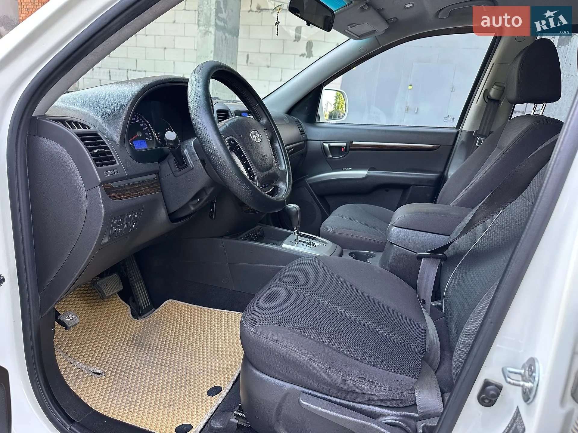 2011 Hyundai Santa Fe - мініатюра 22