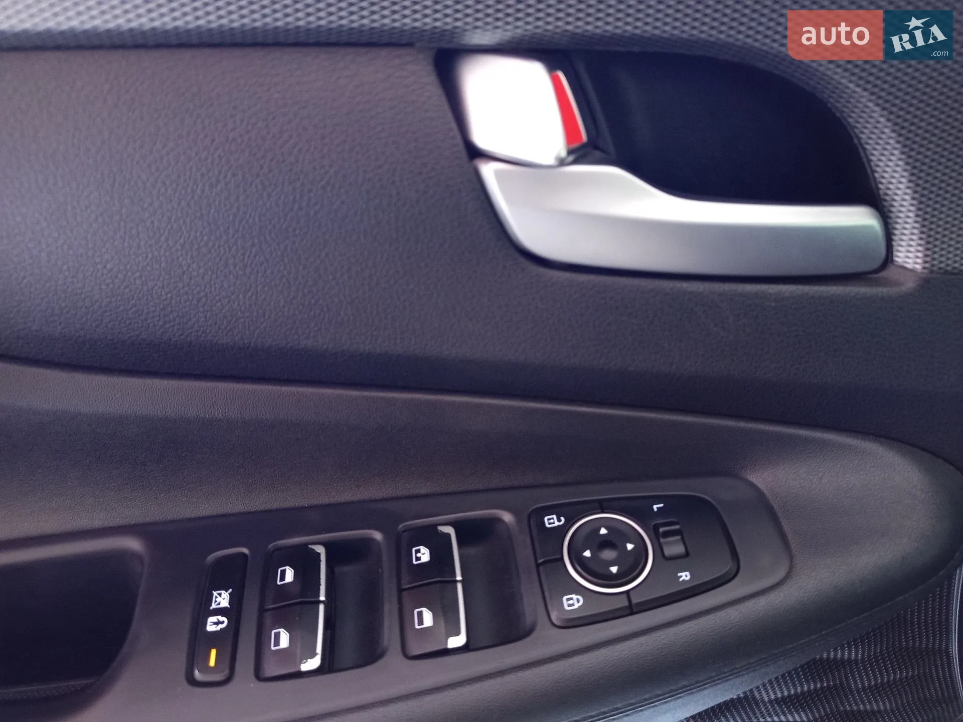 2019 Hyundai Santa Fe - мініатюра 36