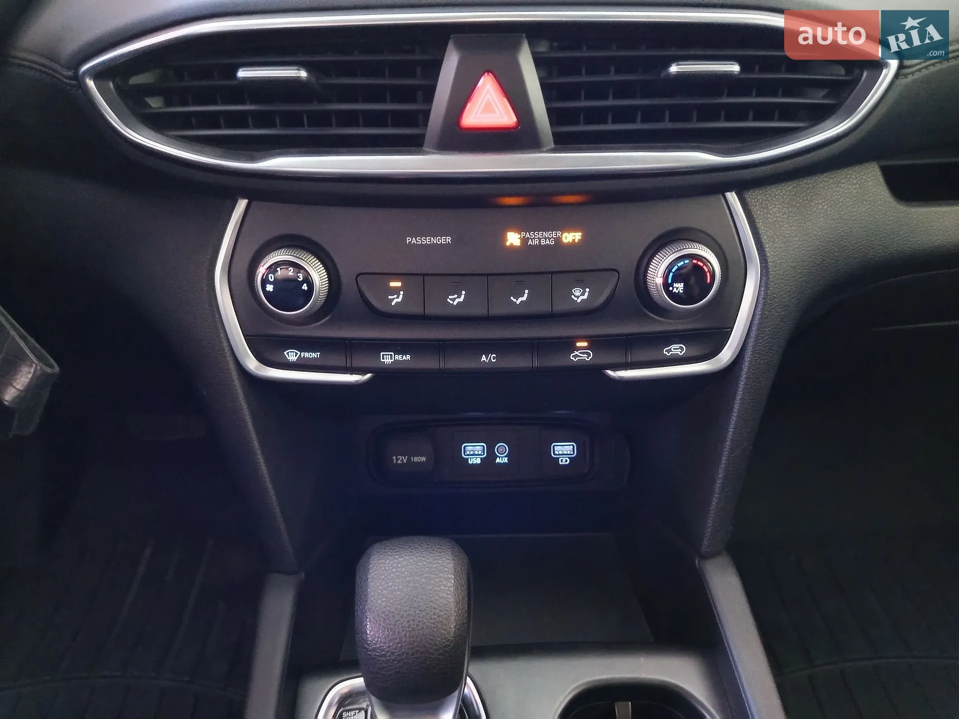 2019 Hyundai Santa Fe - мініатюра 22