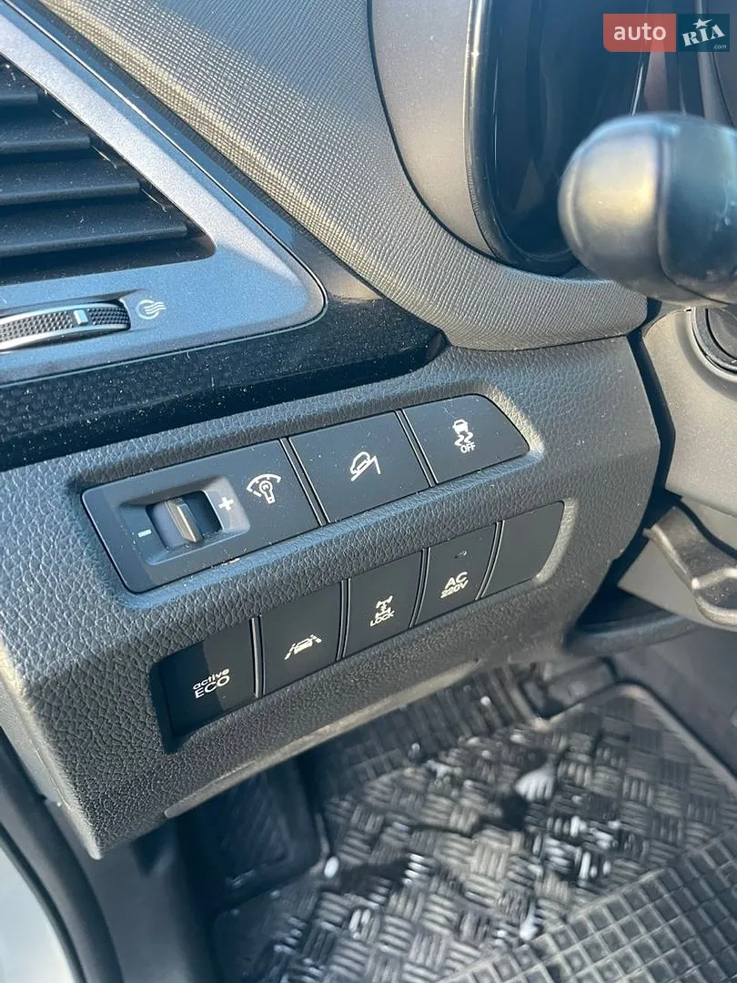 2013 Hyundai Santa Fe - мініатюра 12