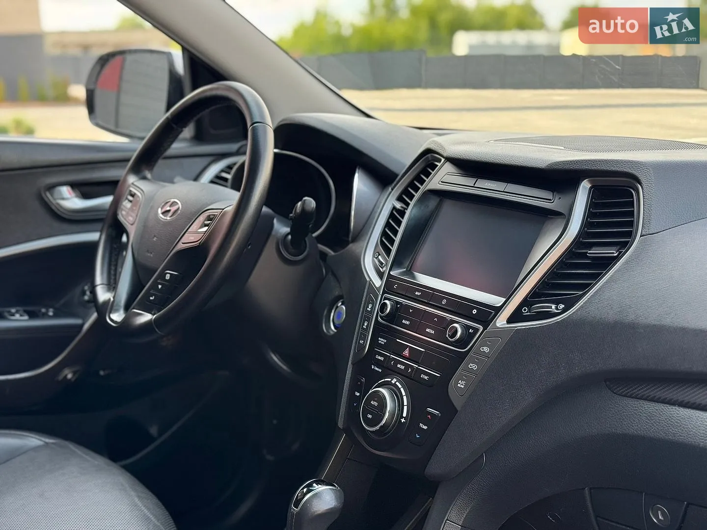 2015 Hyundai Santa Fe - мініатюра 29