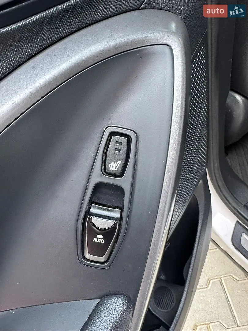 2015 Hyundai Santa Fe - мініатюра 43