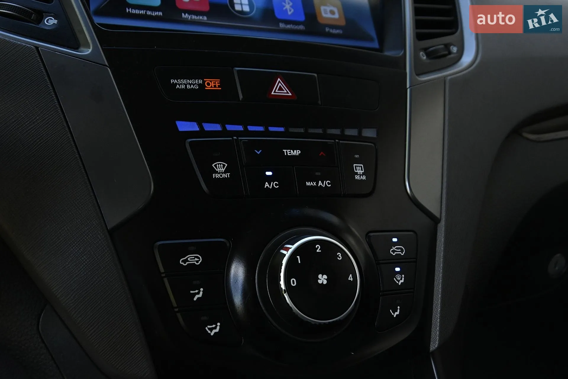 2017 Hyundai Santa Fe - мініатюра 24