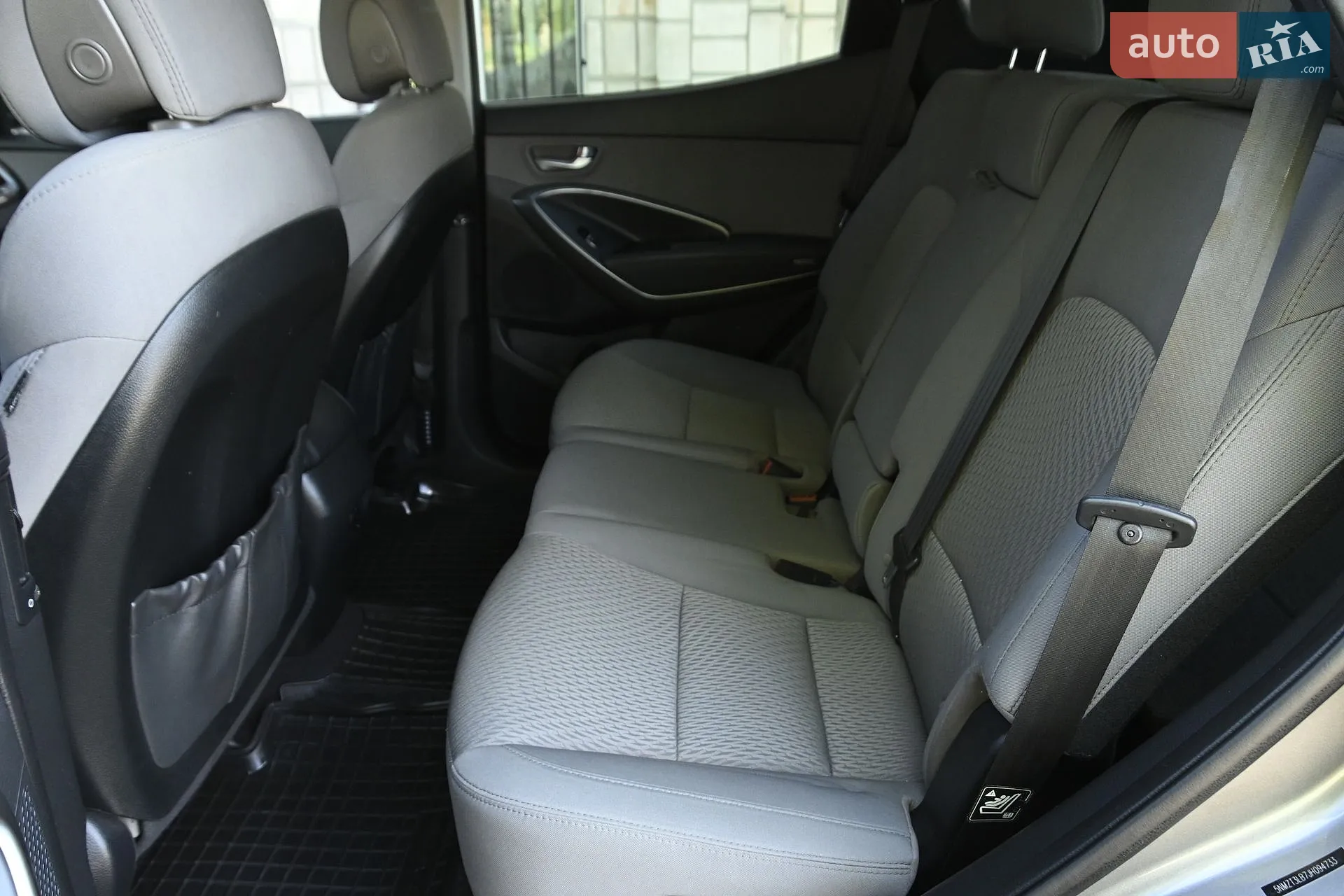 2017 Hyundai Santa Fe - мініатюра 27