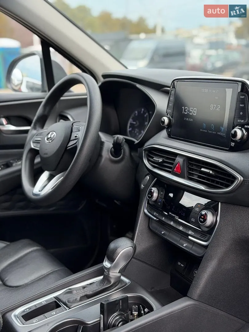 2019 Hyundai Santa Fe - мініатюра 11