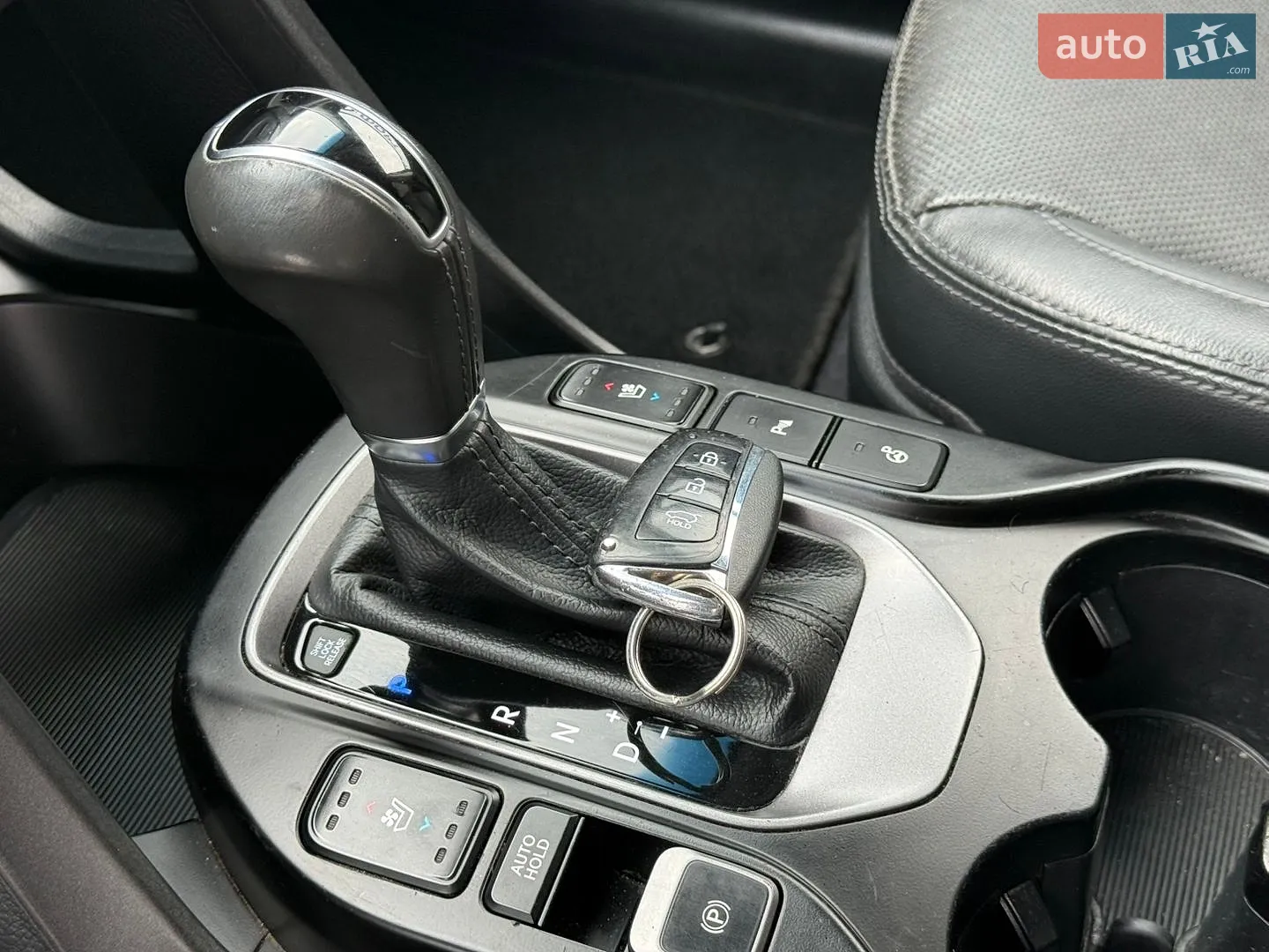 2016 Hyundai Santa Fe - мініатюра 38