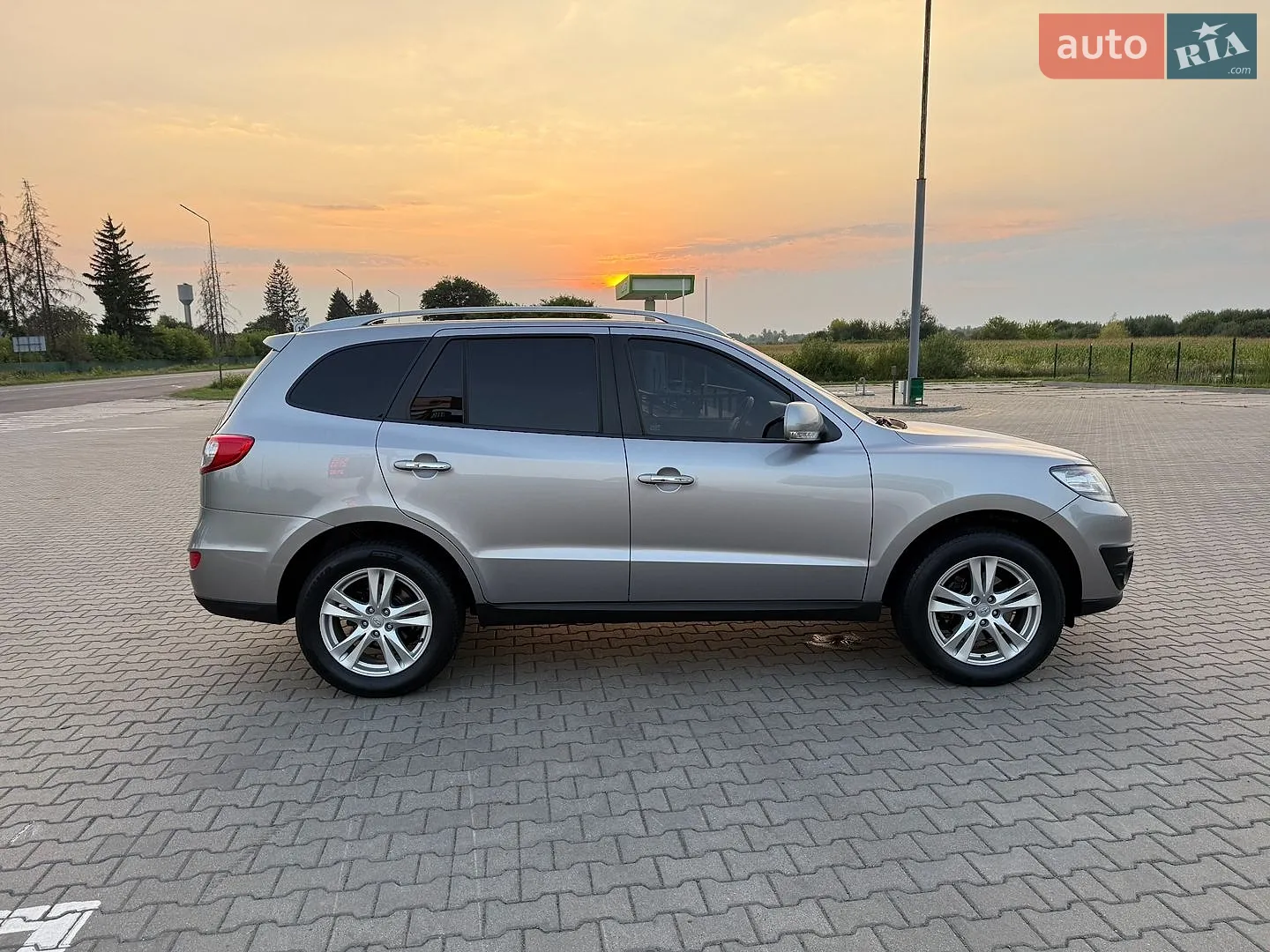 2011 Hyundai Santa Fe - мініатюра 8