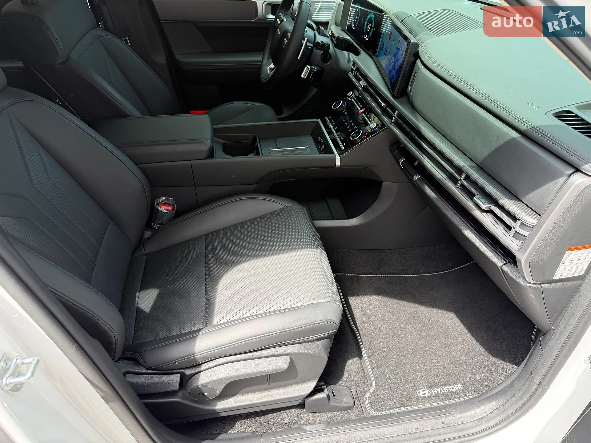 2024 Hyundai Santa Fe - мініатюра 27