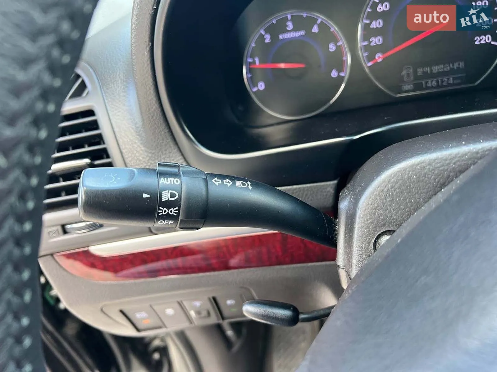 2010 Hyundai Santa Fe - мініатюра 28