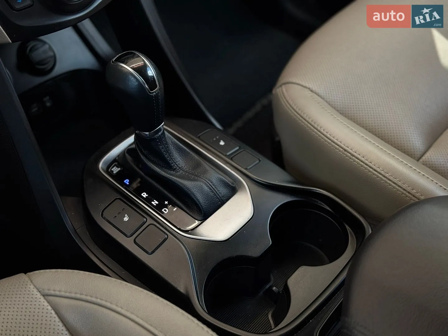 2016 Hyundai Santa Fe - мініатюра 13