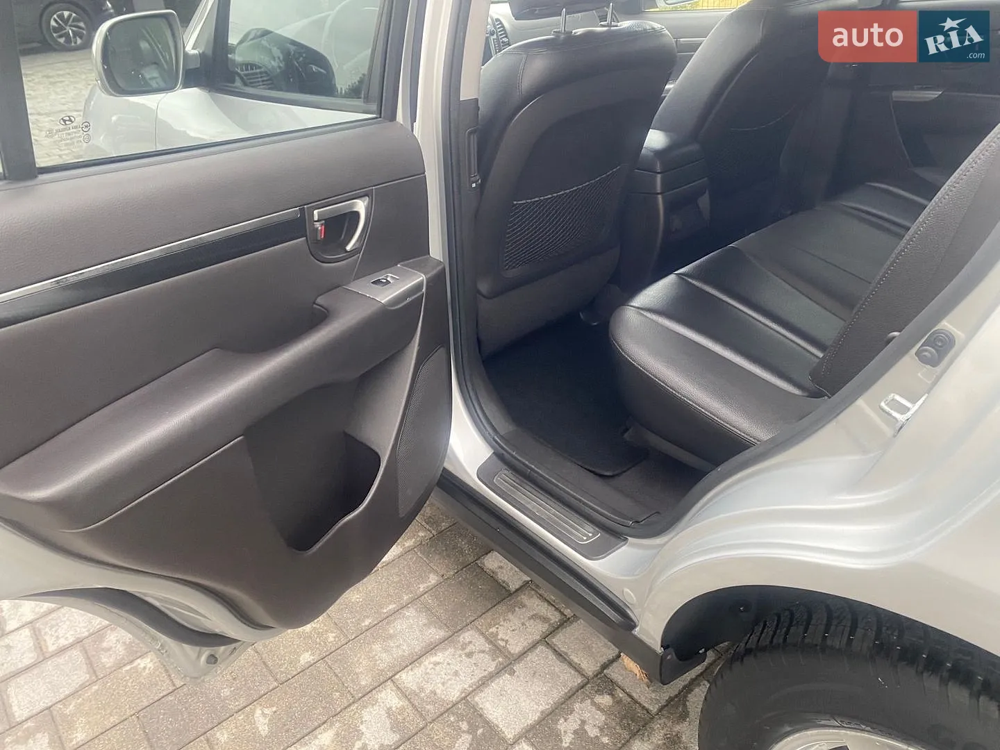2011 Hyundai Santa Fe - мініатюра 17