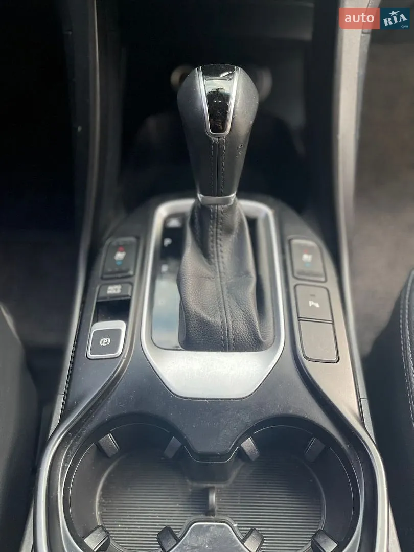 2017 Hyundai Santa Fe - мініатюра 17