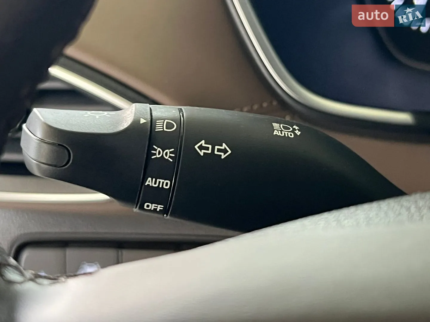 2018 Hyundai Santa Fe - мініатюра 36