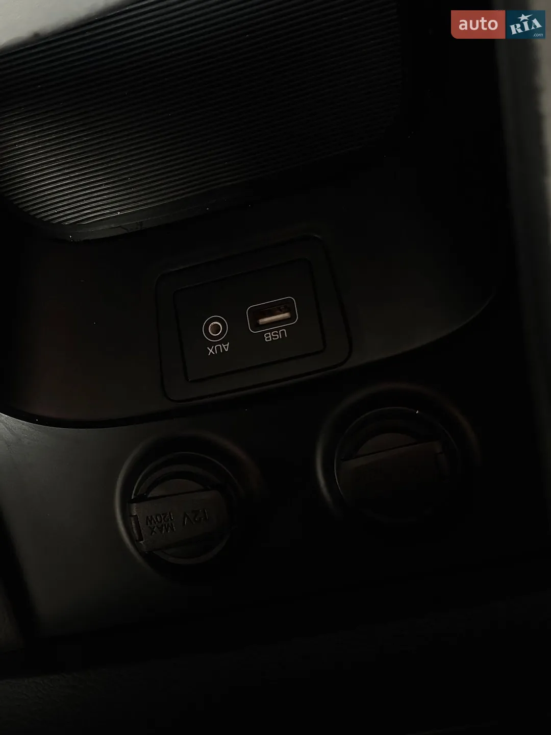 2016 Hyundai Santa Fe - мініатюра 33