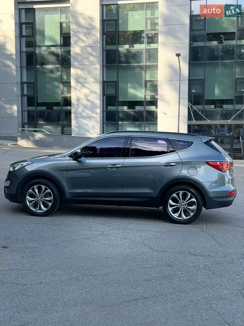 2013 Hyundai Santa Fe - мініатюра 11