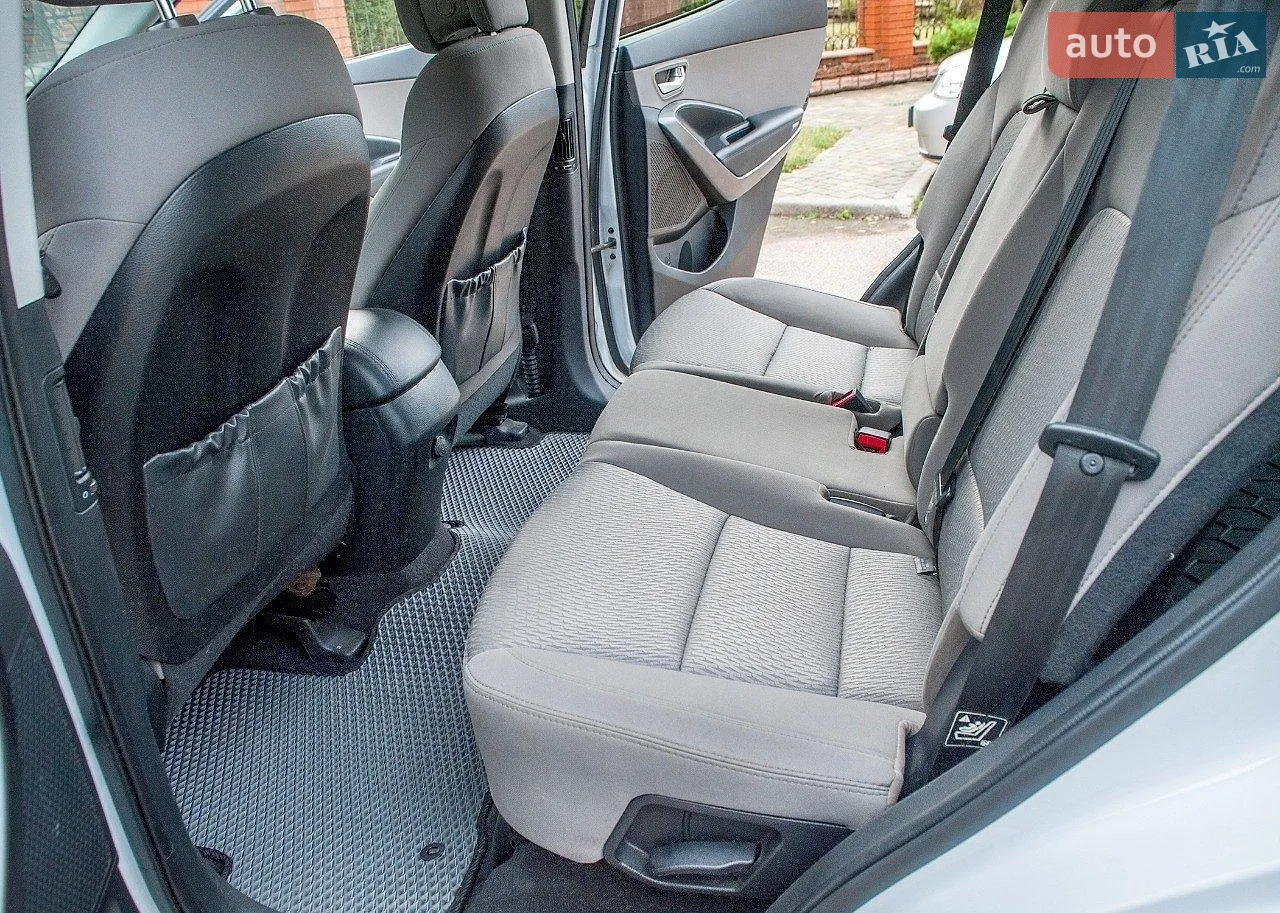 2016 Hyundai Santa Fe - мініатюра 9