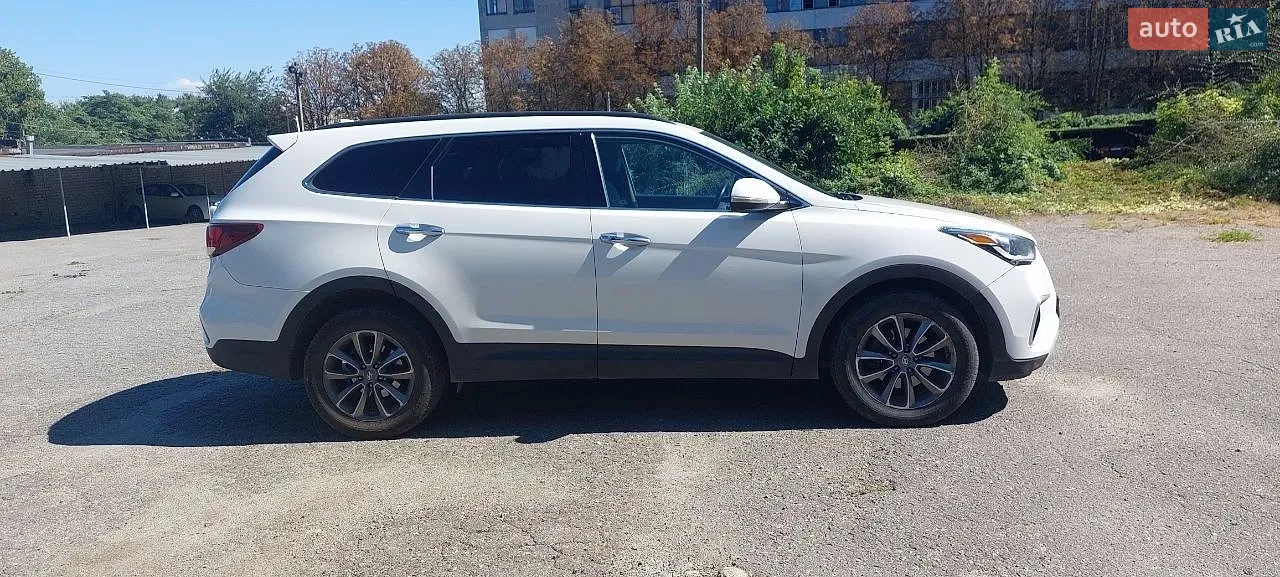 2017 Hyundai Santa Fe - мініатюра 2