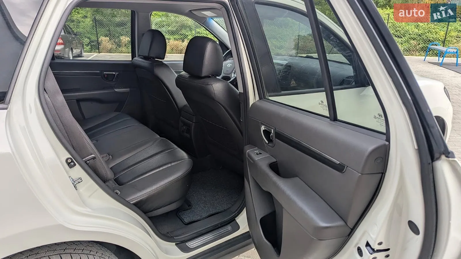 2011 Hyundai Santa Fe - мініатюра 31