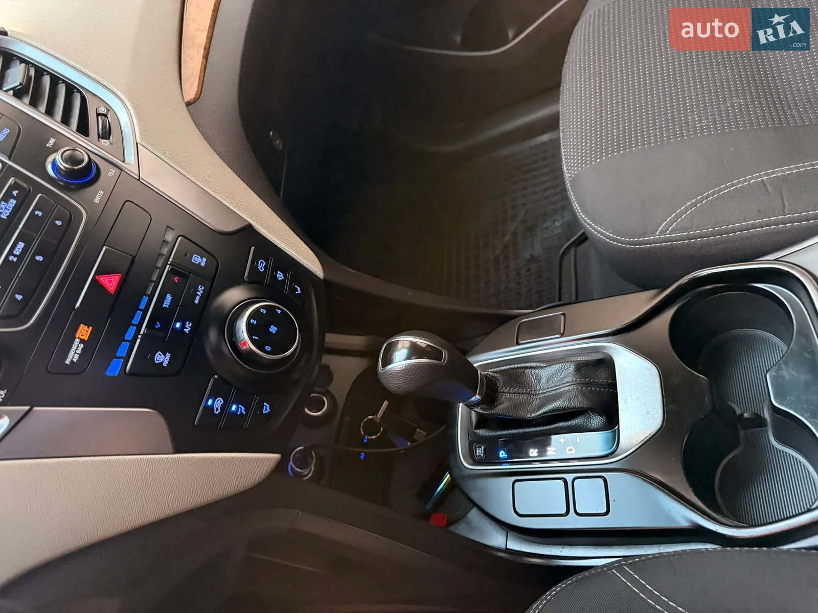 2013 Hyundai Santa Fe - мініатюра 31