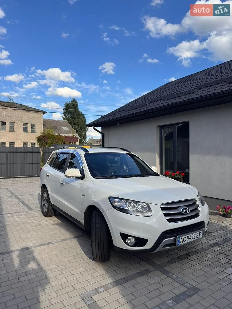 2011 Hyundai Santa Fe - мініатюра 9