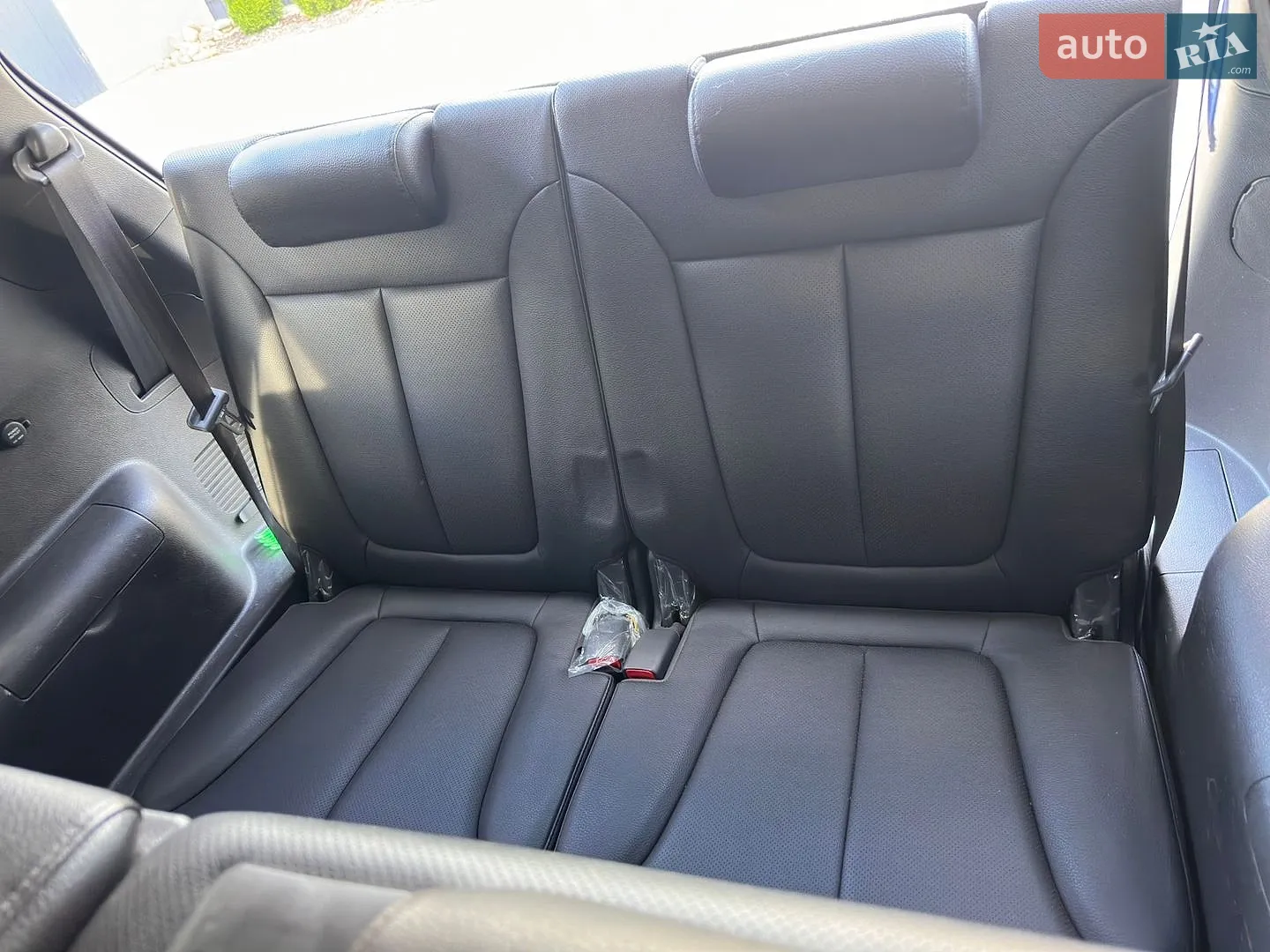 2011 Hyundai Santa Fe - мініатюра 18
