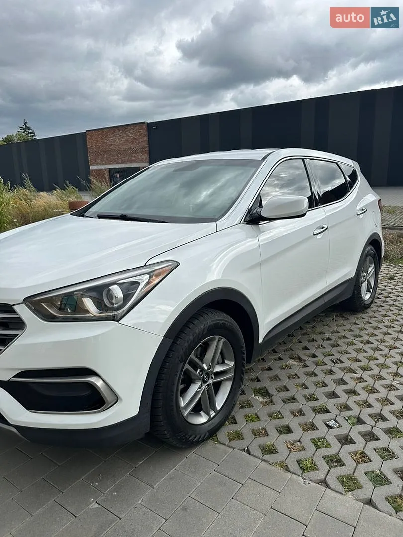 2017 Hyundai Santa Fe - мініатюра 3