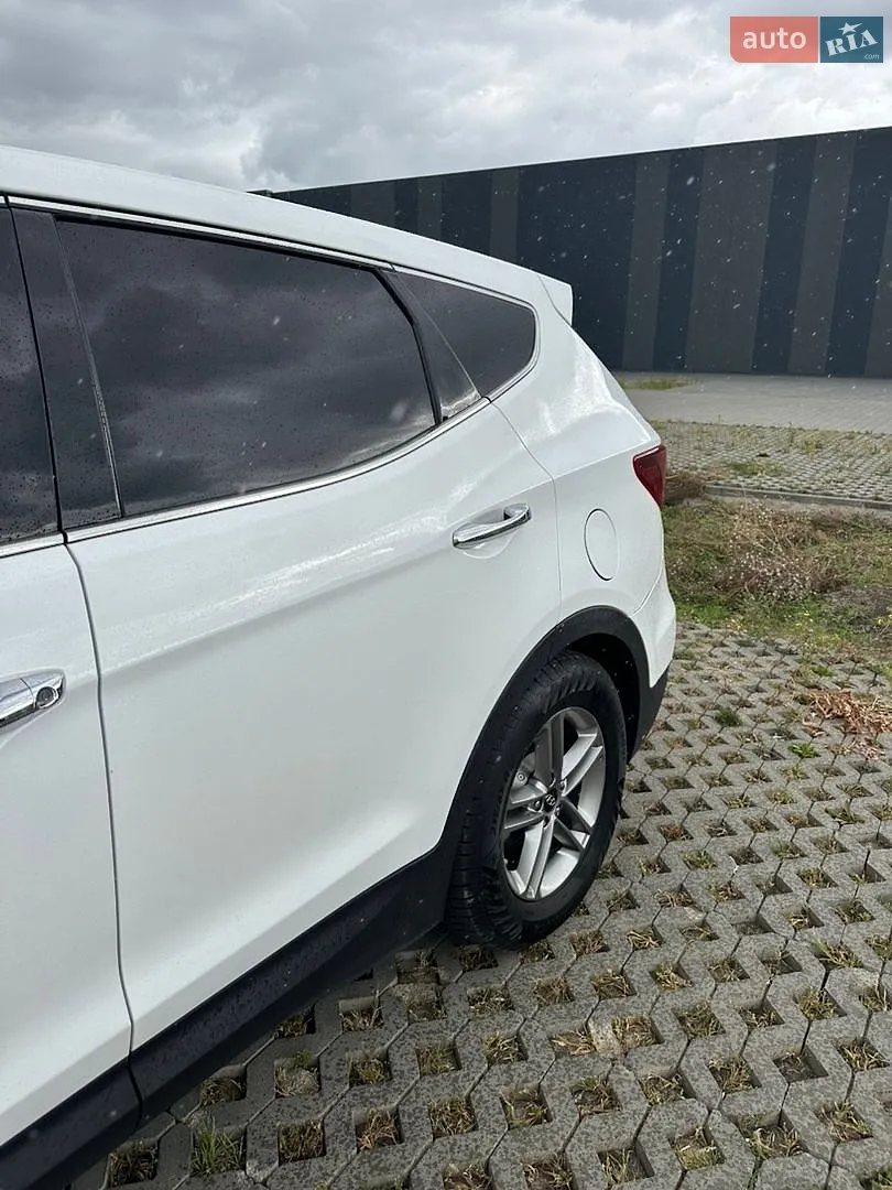 2017 Hyundai Santa Fe - мініатюра 6