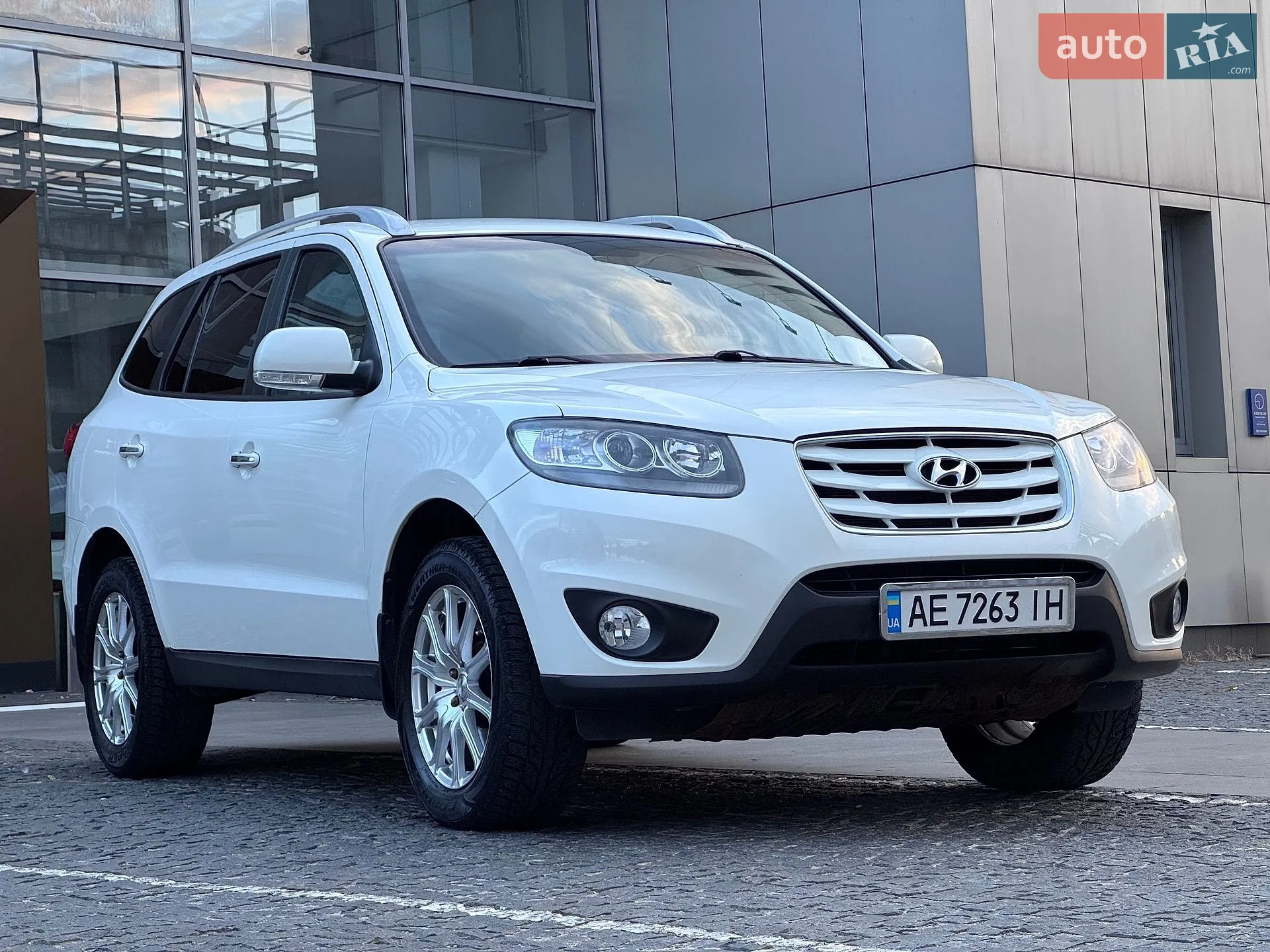2011 Hyundai Santa Fe - мініатюра 3