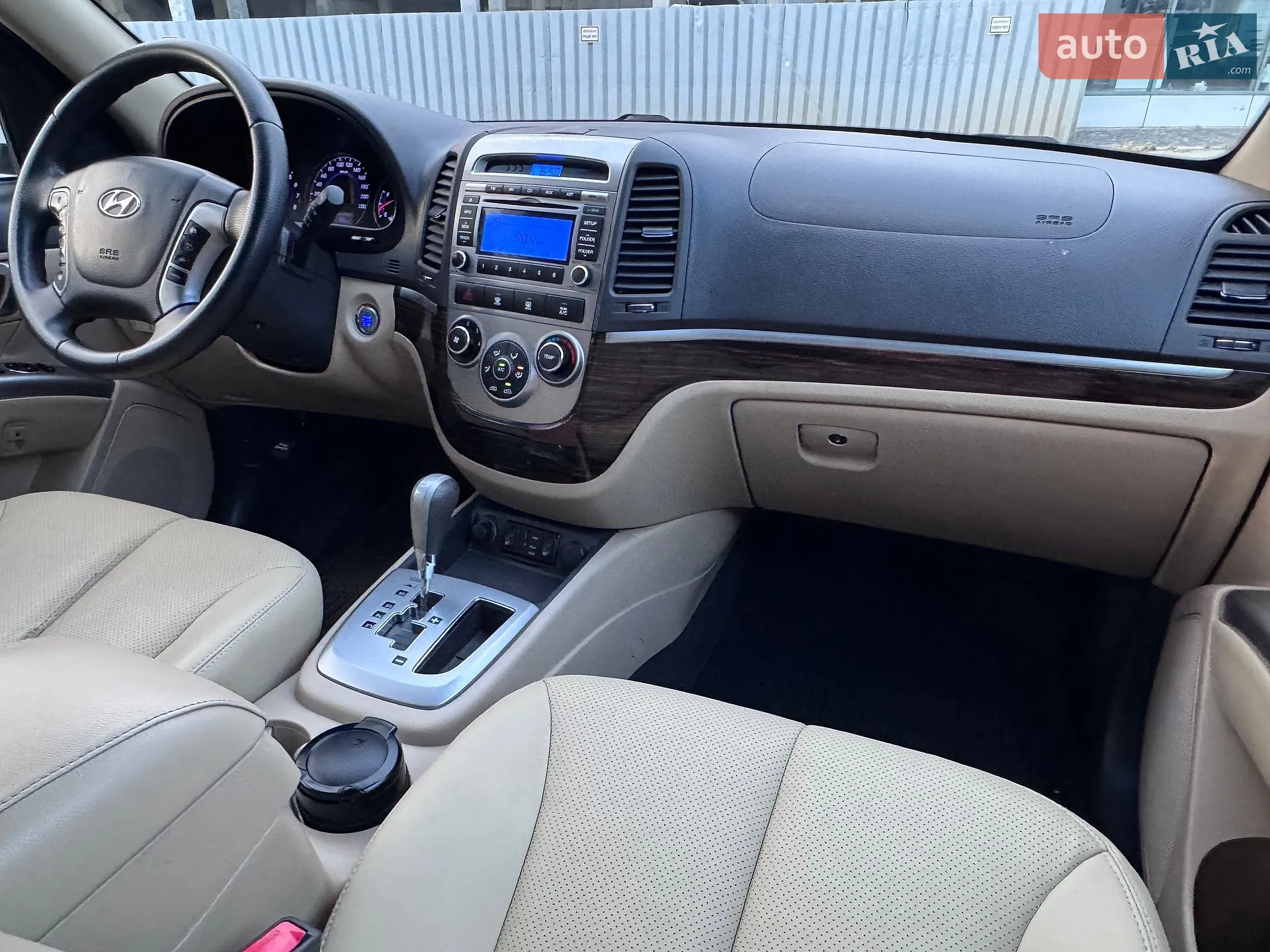 2011 Hyundai Santa Fe - мініатюра 11