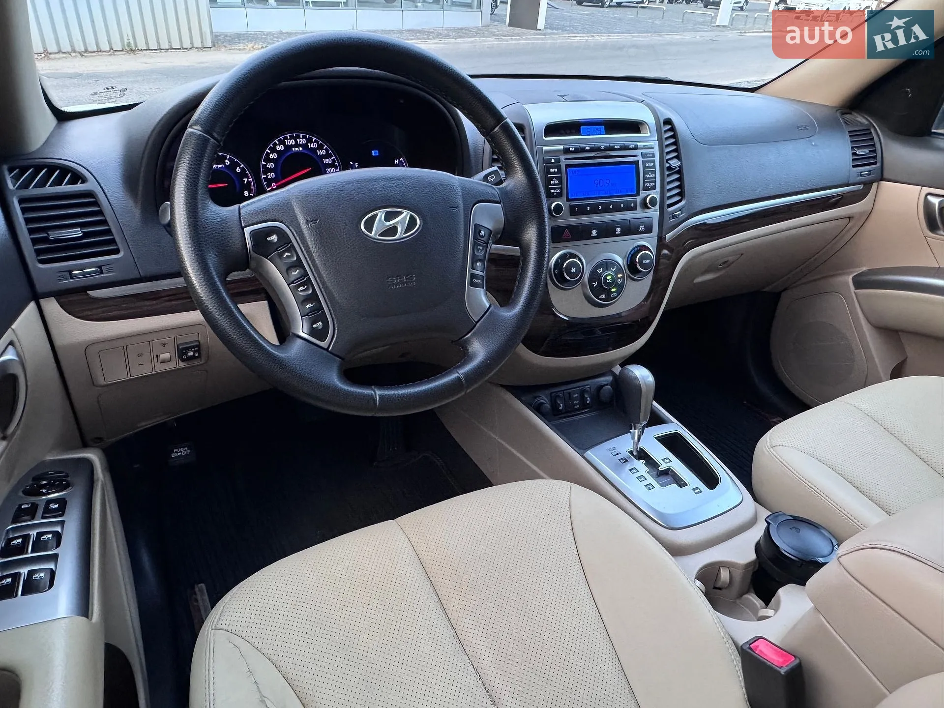 2011 Hyundai Santa Fe - мініатюра 9