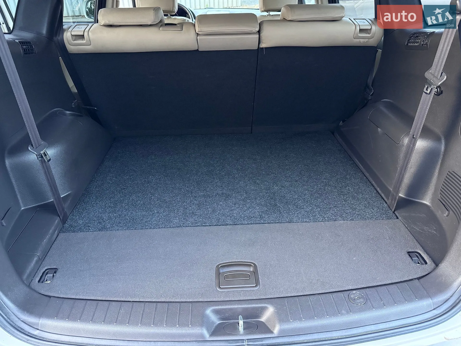 2011 Hyundai Santa Fe - мініатюра 24