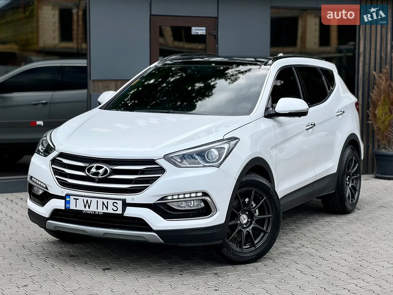 2017 Hyundai Santa Fe - мініатюра 46